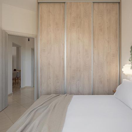 Sol Luxury Apartment - Close To The Beach With A Private Mini Pool La Canea Exterior foto