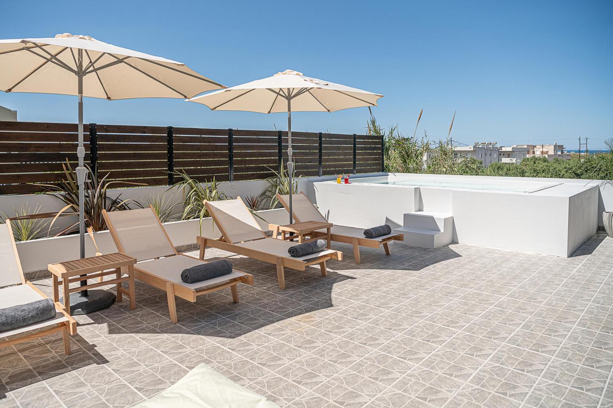 Sol Luxury Apartment - Close To The Beach With A Private Mini Pool La Canea Exterior foto